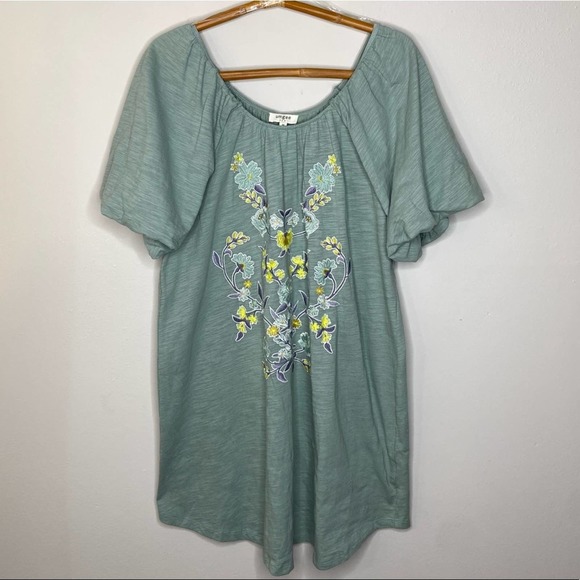 Umgee Floral Embroidered Jersey Puff Sleeve Dress - Picture 5 of 9